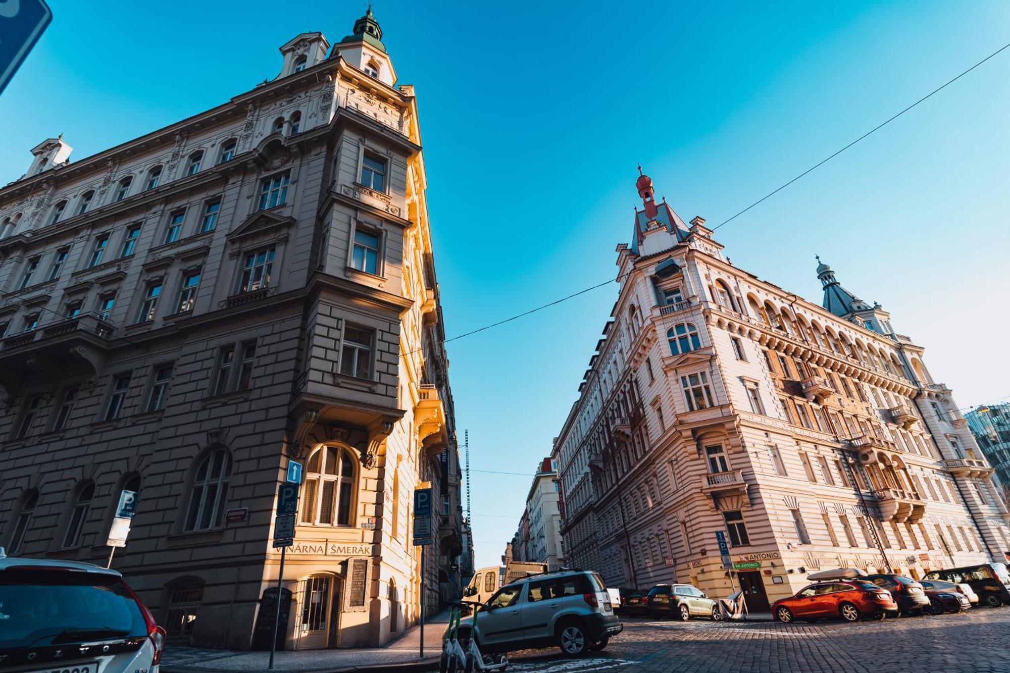 Two-Level Apart With A Terrace Near The Vltava River Prague Ngoại thất bức ảnh